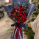 دسته گل رز قرمز