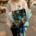 دسته گل رز آبی
